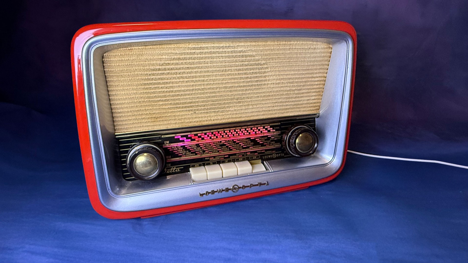 Loewe-Opta Bella mini — radio Bluetooth
